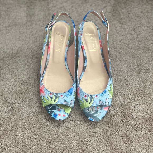 French Sole FS/NY Slingback Shoe (7B) - Picture 2 of 8